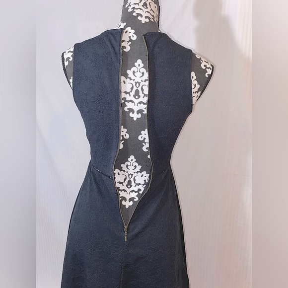 Mason & Belle Boho Chic Embroidered Cutout Mini Dress Size Small - Picture 6 of 9